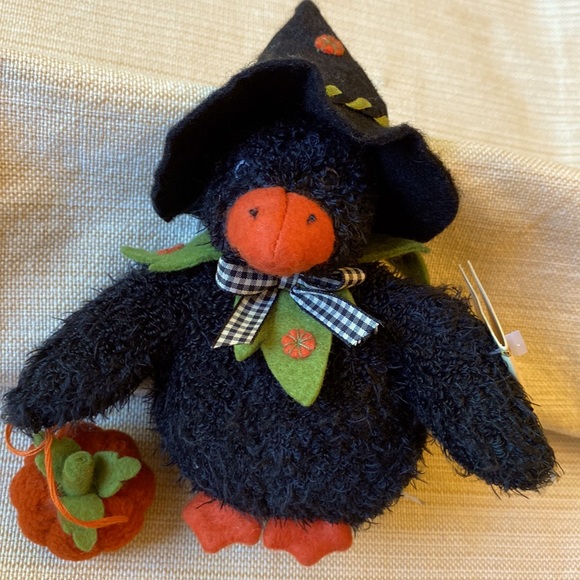 Bunnies By The Bay Hallmark Black Crow Blackbert Plush With Pumpkin 2002 - Picture 1 of 13